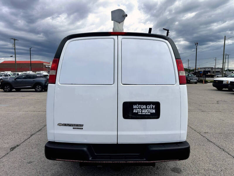 2013 Chevrolet Express 2500