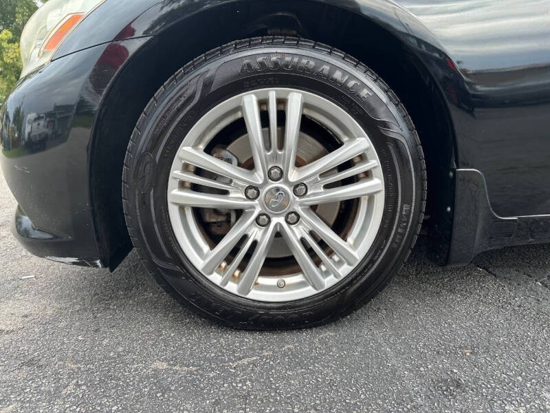 2013 Infiniti G37 Sedan x