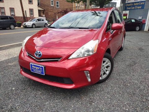 2012 Toyota Prius v Five