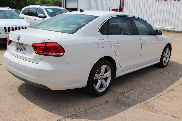 2013 Volkswagen Passat SE