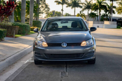 2017 Volkswagen Golf TSI S