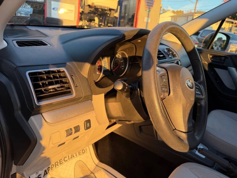 2016 Subaru Forester 2.5i