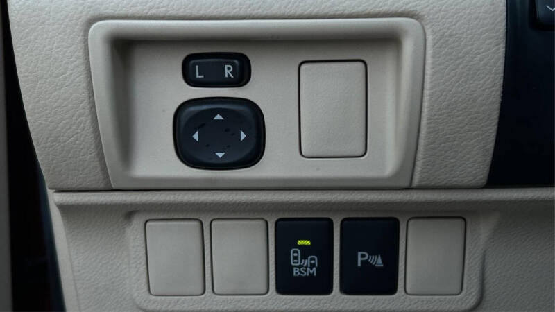 2013 Lexus ES 300h