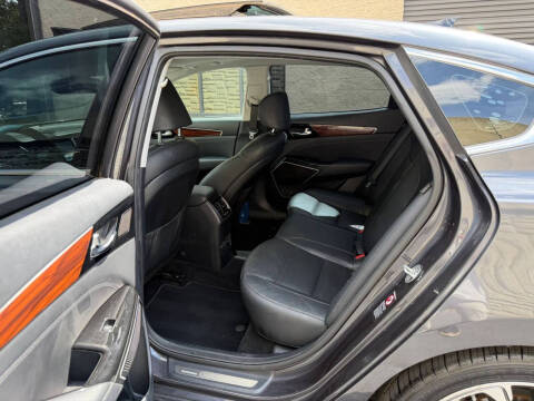 2017 Kia Cadenza Technology