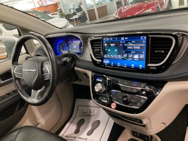 2021 Chrysler Pacifica Touring L