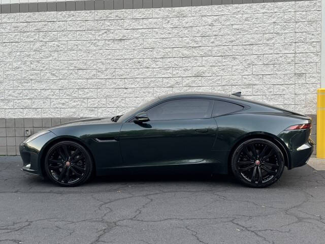2019 Jaguar F-TYPE P300