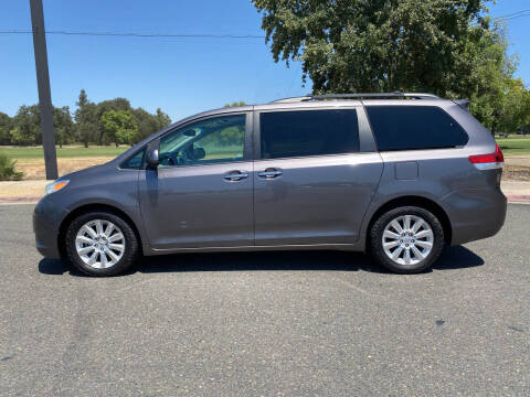 2011 Toyota Sienna XLE 7-Passenger