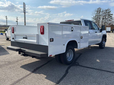 2026 Chevrolet Silverado 3500HD CC Work Truck
