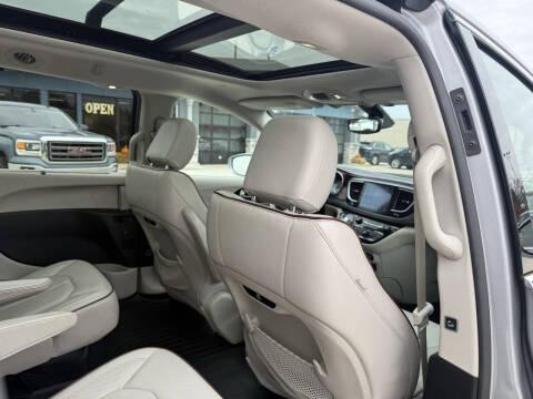 2017 Chrysler Pacifica Limited