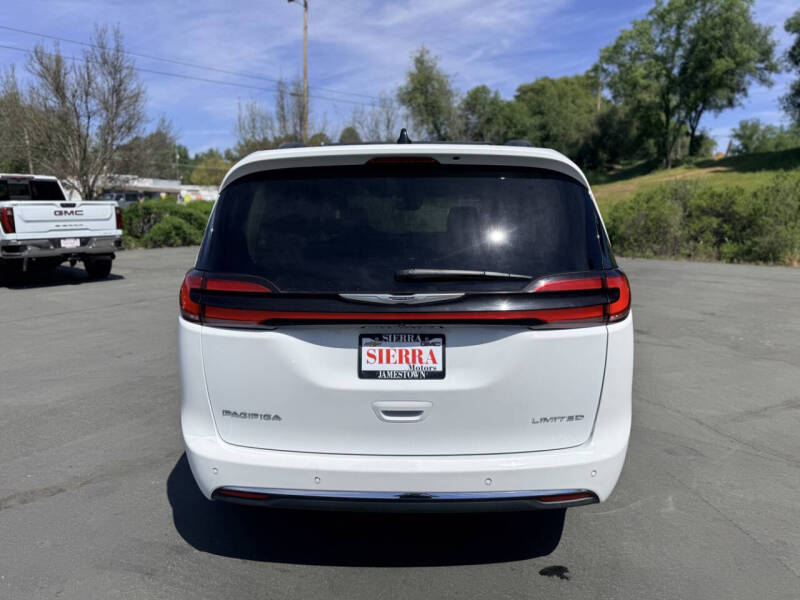 2023 Chrysler Pacifica Limited