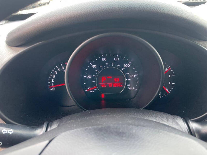2016 Kia Soul +