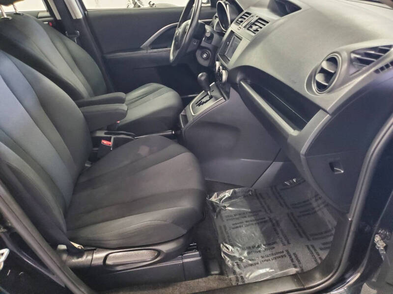 2013 Mazda MAZDA5 Sport