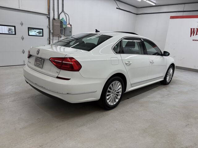 2016 Volkswagen Passat