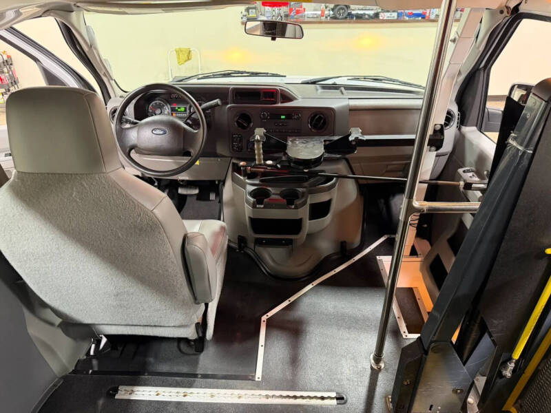 2014 Ford E-Series E-250