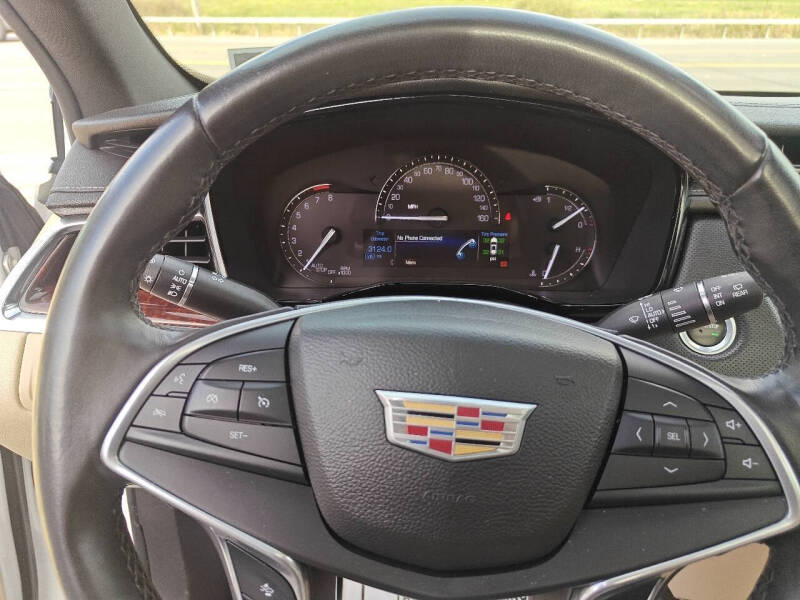 2017 Cadillac XT5 Luxury