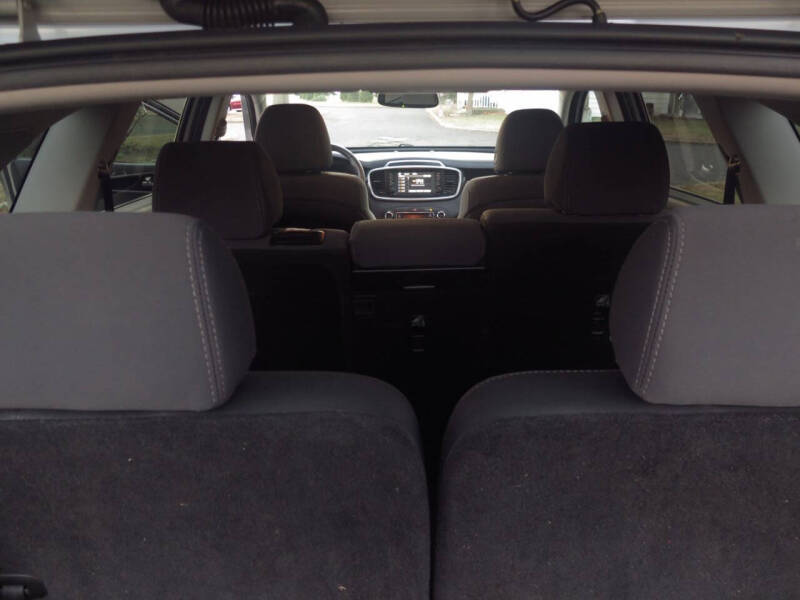 2019 Kia Sorento LX V6