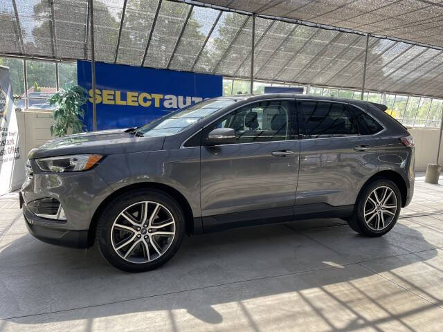 2022 Ford Edge Titanium