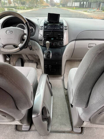 2007 Toyota Sienna CE 7-Passenger