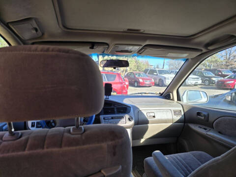 2001 Toyota Sienna LE