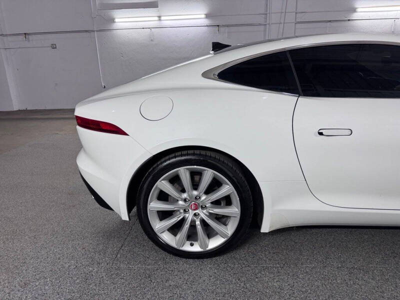 2017 Jaguar F-TYPE Premium