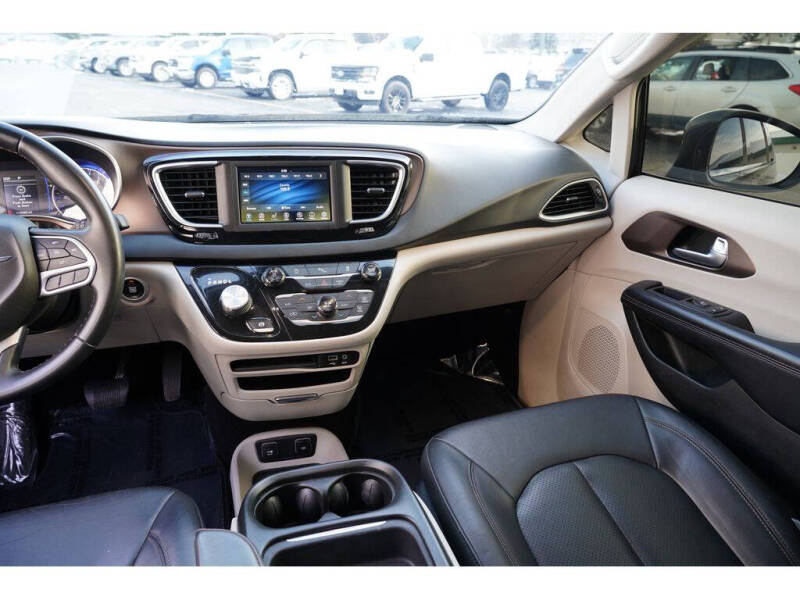 2018 Chrysler Pacifica Touring L