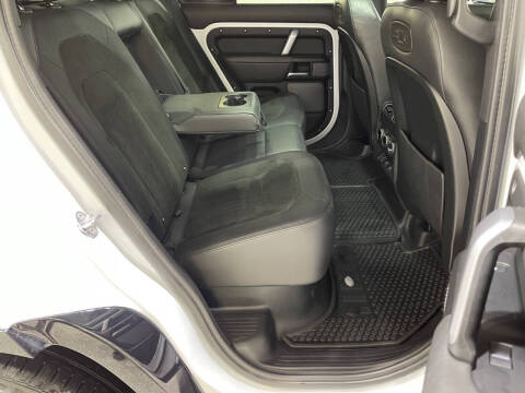 2022 Land Rover Defender 110 V8