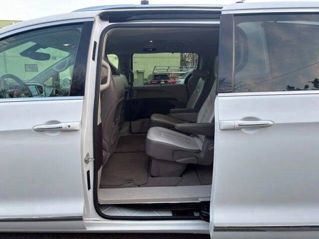 2018 Chrysler Pacifica Touring L