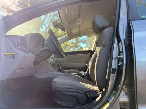 2018 Hyundai Elantra