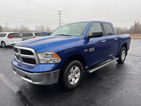 2016 RAM 1500 SLT