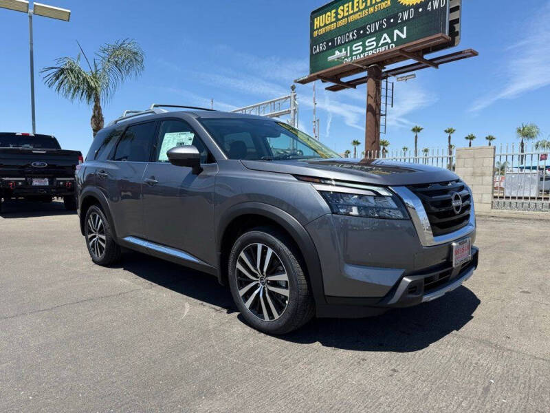 2025 Nissan Pathfinder Platinum