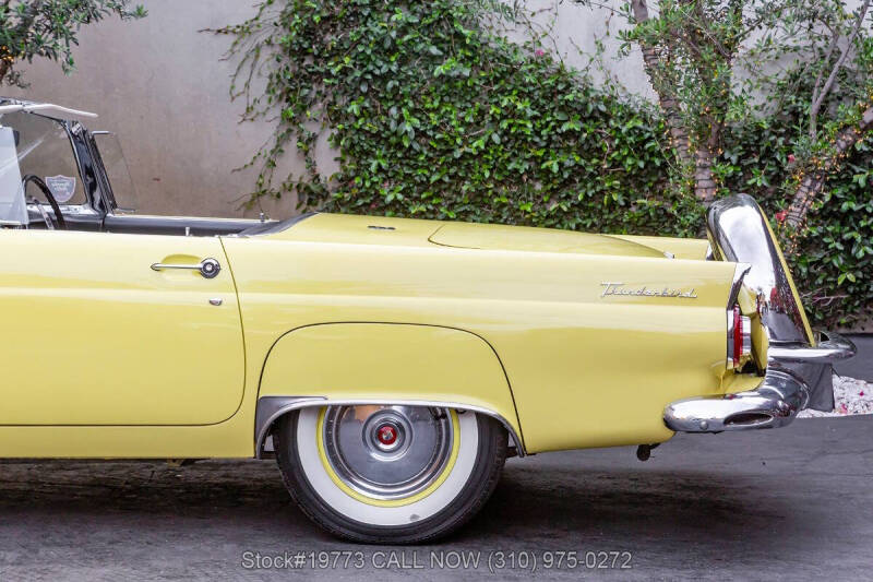 1956 Ford Thunderbird