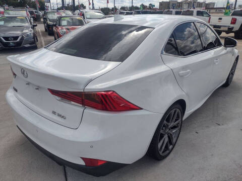 2019 Lexus IS 300