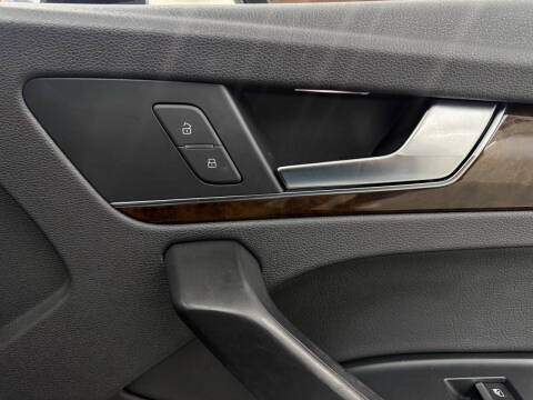 2018 Audi Q5 2.0T quattro Premium Plus