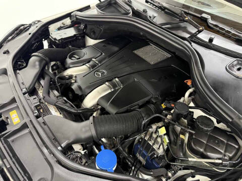 2013 Mercedes-Benz GL-Class GL 550 4MATIC