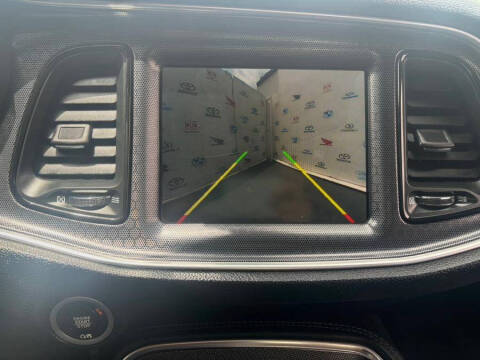 2018 Dodge Challenger SXT Plus