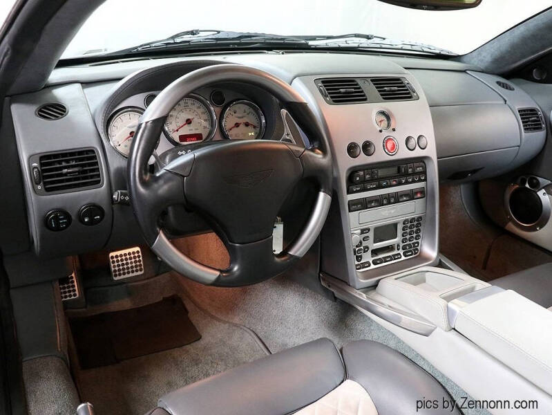 2003 Aston Martin V12 Vanquish