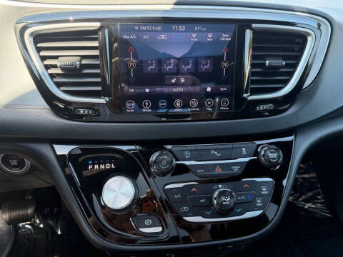 2018 Chrysler Pacifica Touring L Plus