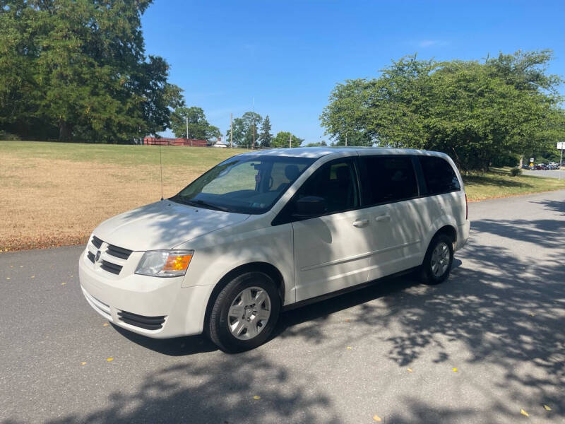 2009 Dodge Grand Caravan for sale at Five Plus Autohaus, LLC in Emigsville PA