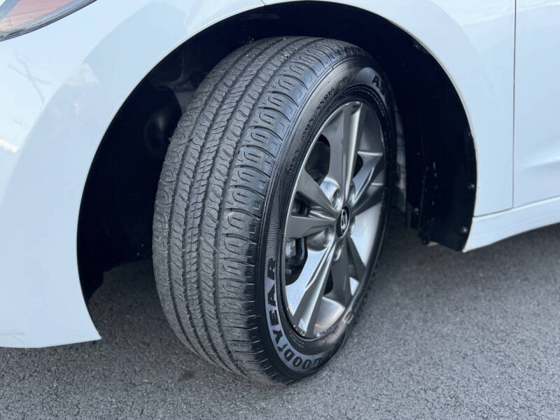 2017 Hyundai Elantra Value Edition