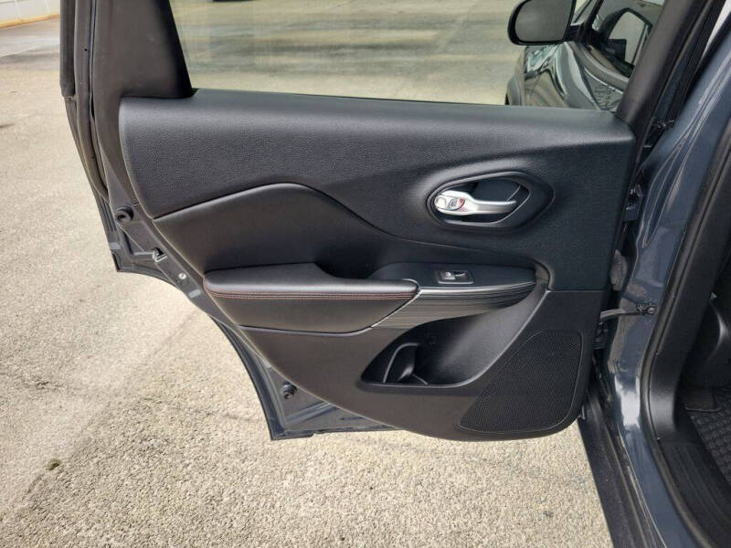 2016 Jeep Cherokee Trailhawk