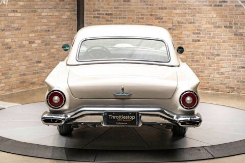 1957 Ford Thunderbird