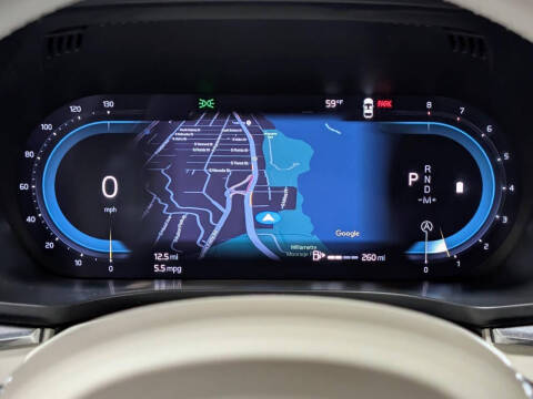 2024 Volvo XC60 B5 Ultimate Dark Theme