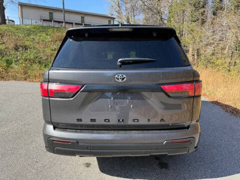 2025 Toyota Sequoia SR5