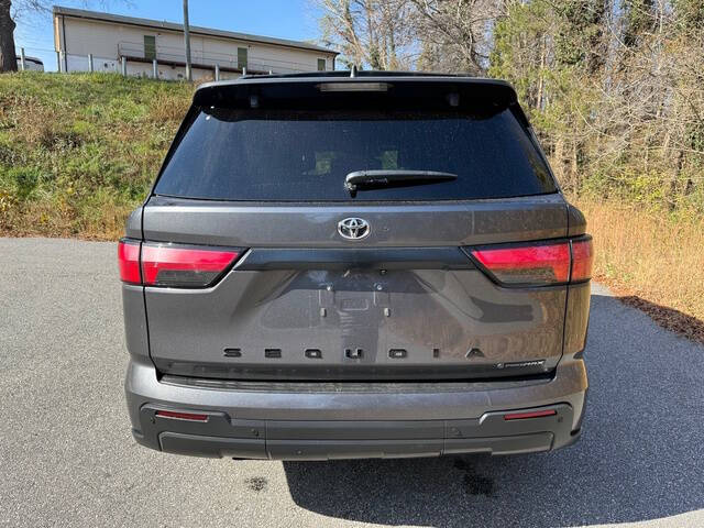 2025 Toyota Sequoia SR5