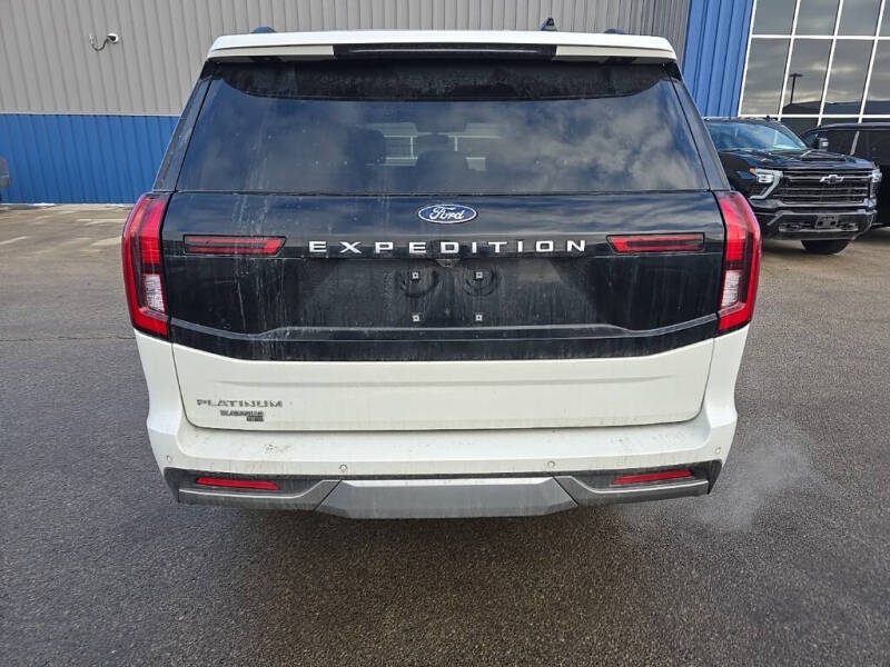 2025 Ford Expedition Platinum