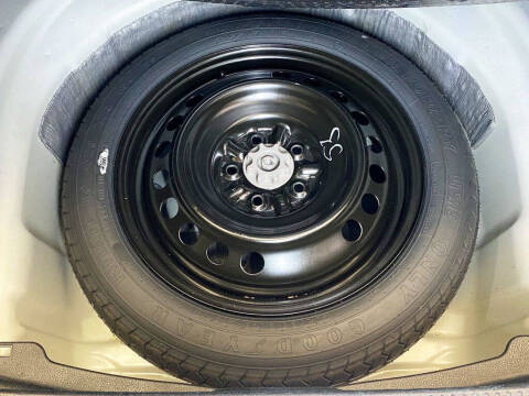 2022 Toyota Camry Hybrid XLE