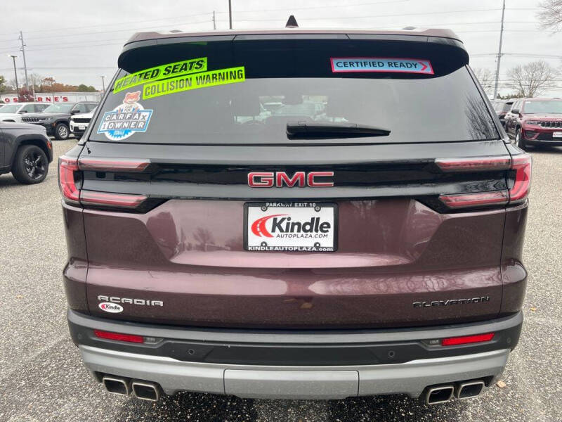 2024 GMC Acadia Elevation