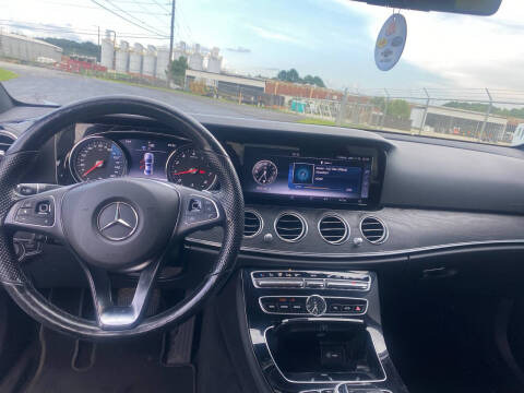 2017 Mercedes-Benz E-Class E 300 4MATIC