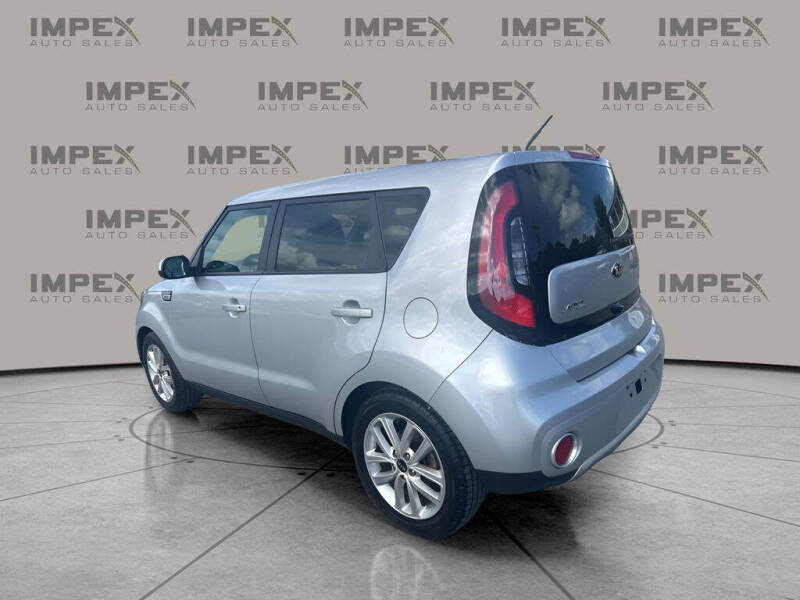 2019 Kia Soul +