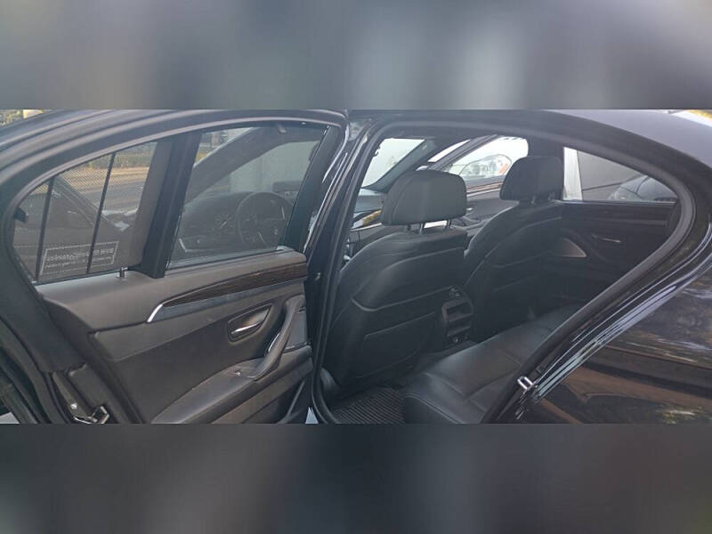 2015 BMW 5 Series 550i